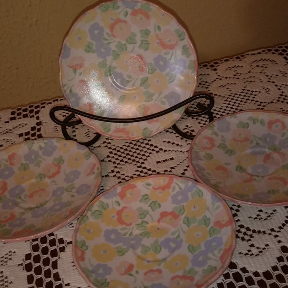 Savoir Vivre set of 4 saucers